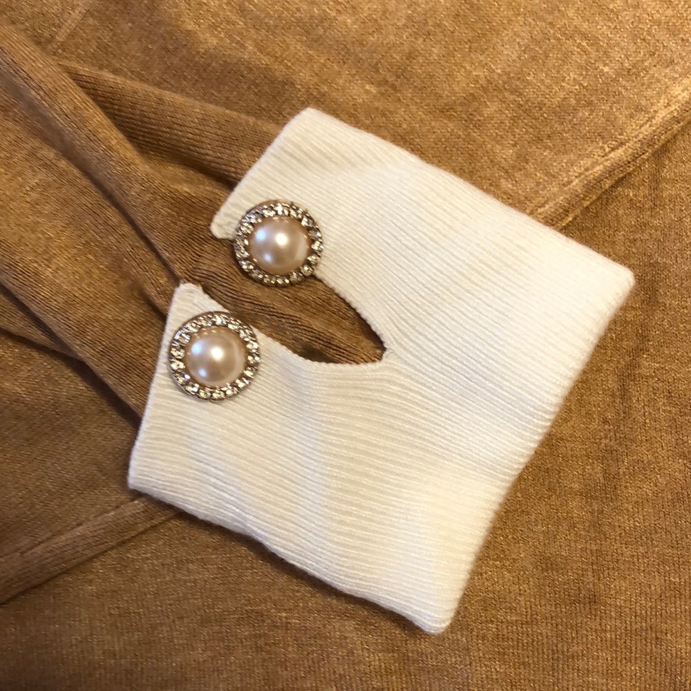 Sweater - Picture 2 of 2